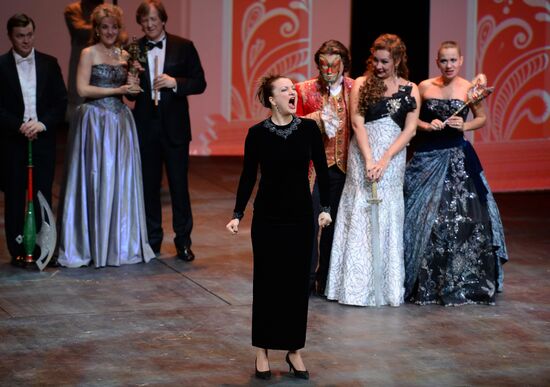 Helikon Opera historical stage re-opens
