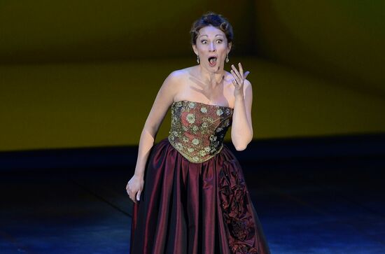 Helikon Opera historical stage re-opens