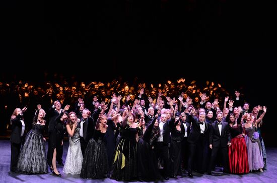 Helikon Opera historical stage re-opens