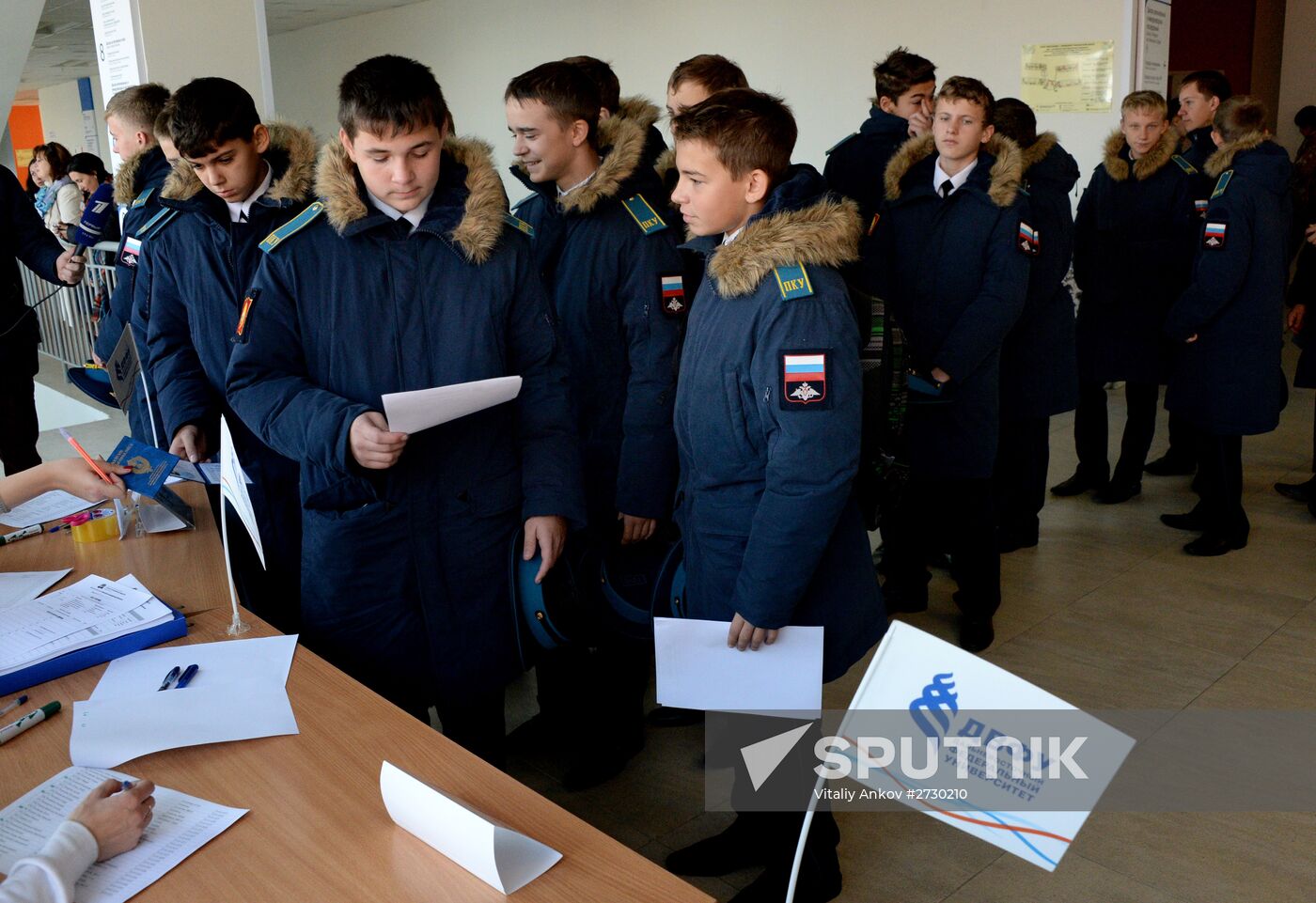 Russian citizens take National Geography Test