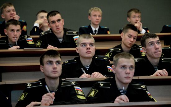 Russian citizens take National Geography Test