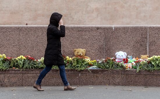 Russia observes day of mourning for Kogalymavia airliner crash victims
