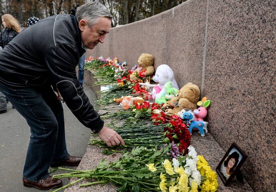 Russia observes day of mourning for Kogalymavia airliner crash victims