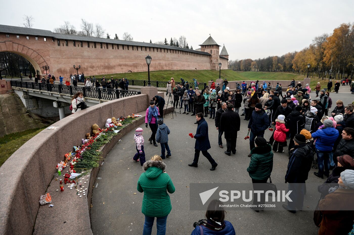 Russia observes day of mourning for Kogalymavia airliner crash victims