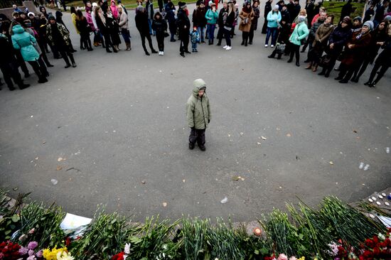 Russia observes day of mourning for Kogalymavia airliner crash victims