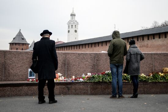 Russia observes day of mourning for Kogalymavia airliner crash victims