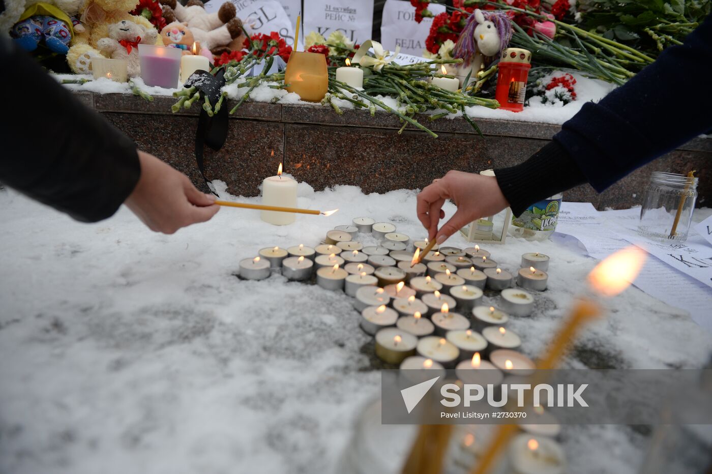 Russia observes day of mourning for Kogalymavia airliner crash victims