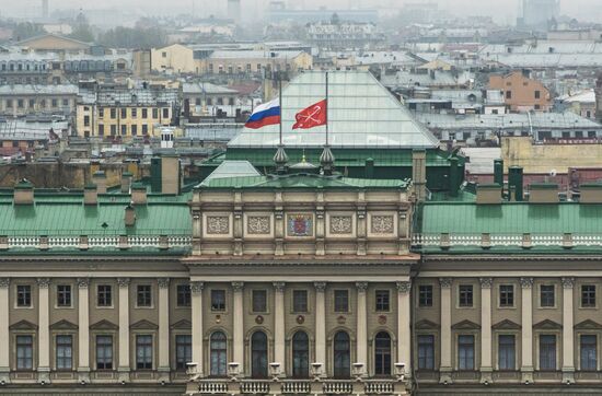 Russia observes day of mourning for Kogalymavia airliner crash victims