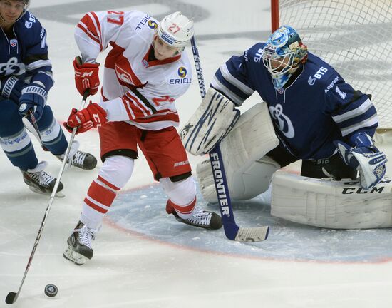 Kontinental Hockey League. Dynamo Moscow vs. Spartak Moscow