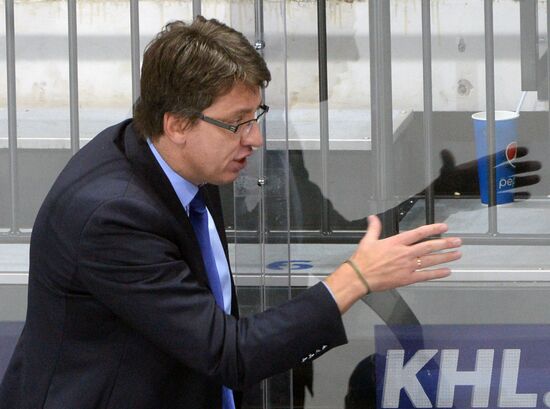 Kontinental Hockey League. Dynamo Moscow vs. Spartak Moscow