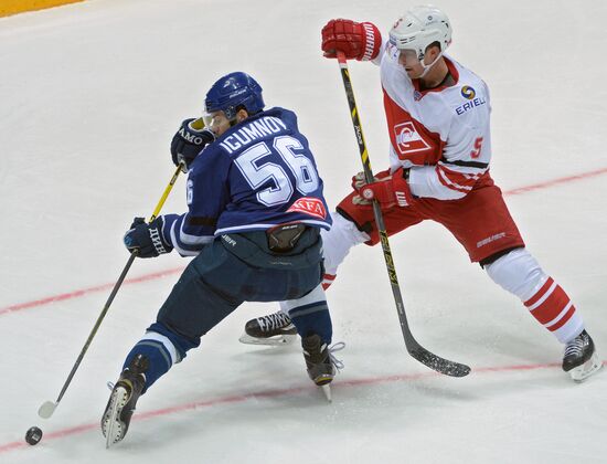 Kontinental Hockey League. Dynamo Moscow vs. Spartak Moscow