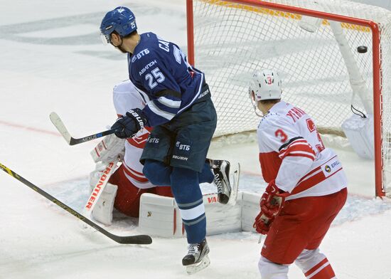 Kontinental Hockey League. Dynamo Moscow vs. Spartak Moscow