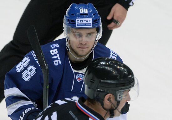 Kontinental Hockey League. Dynamo Moscow vs. Spartak Moscow