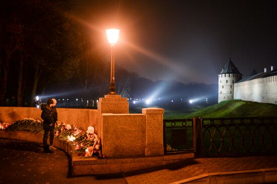 Russia observes day of mourning for Kogalymavia airliner crash victims