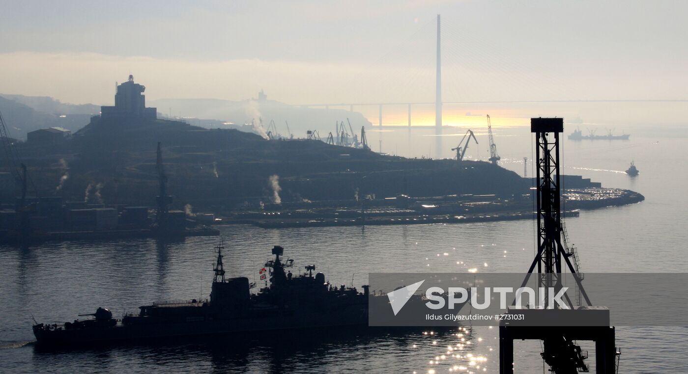 Pacific Navy vessels head for maneuvers in Indian Ocean