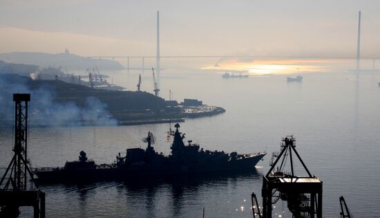 Pacific Navy vessels head for maneuvers in Indian Ocean