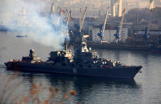 Pacific Navy vessels head for maneuvers in Indian Ocean