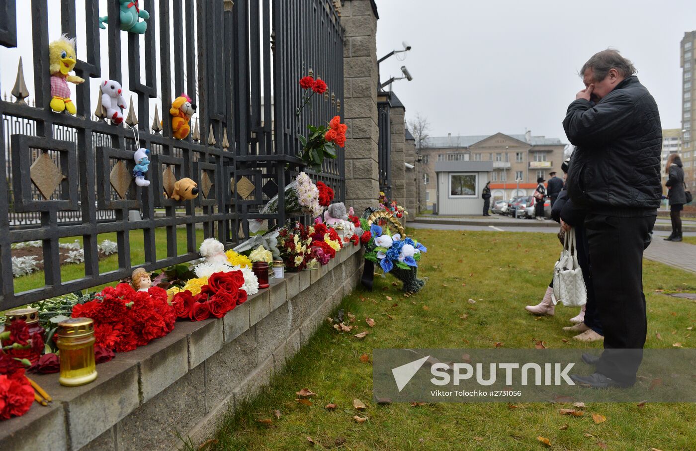 Flowers in memory of Airbus A321 crash victims near Russian embassies in foreign countries