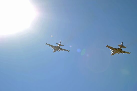 Russian warplanes at Hemeimeem air base in Syria