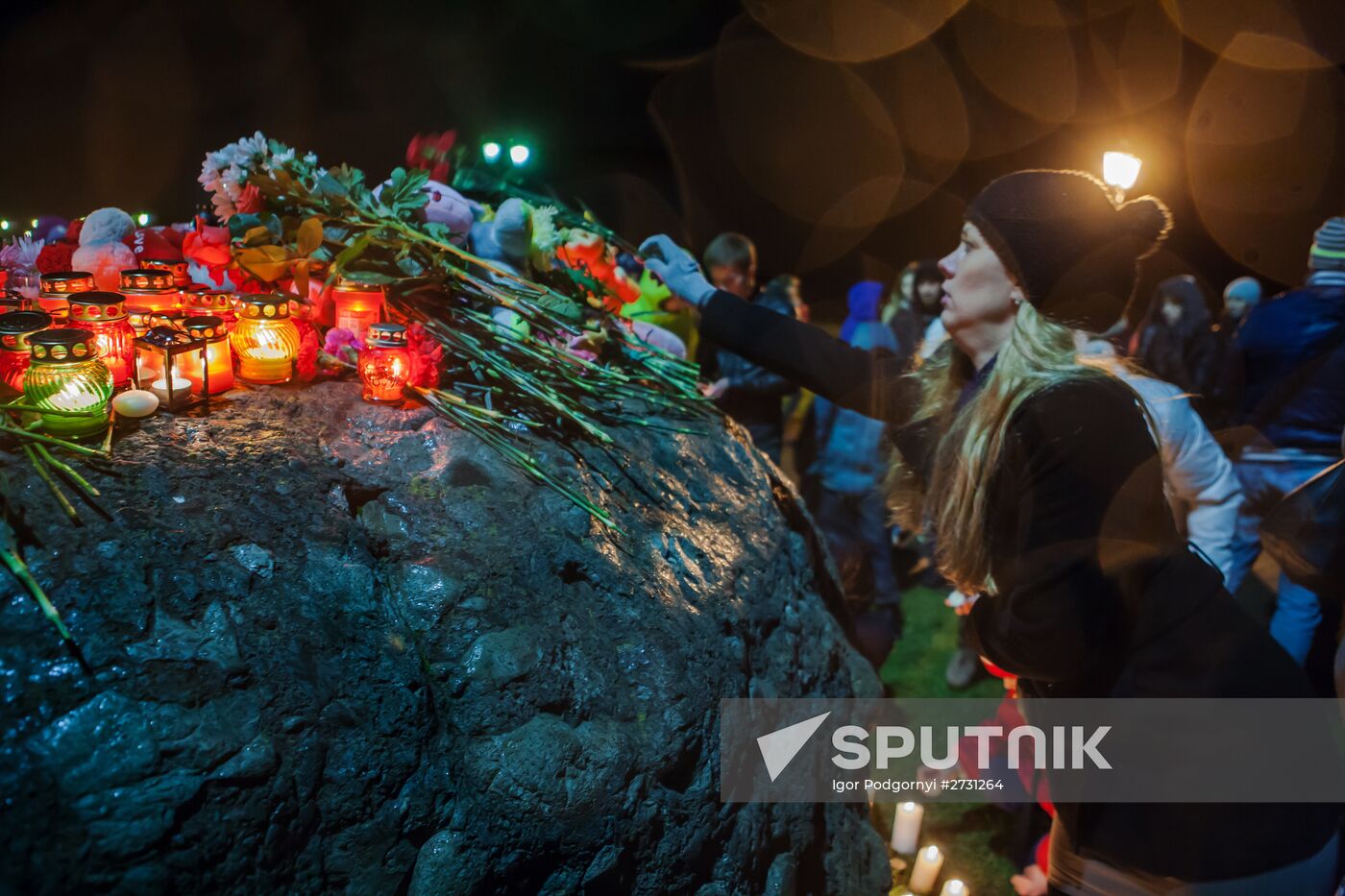 Action in memory of A-321 crash victims in cities of Russia