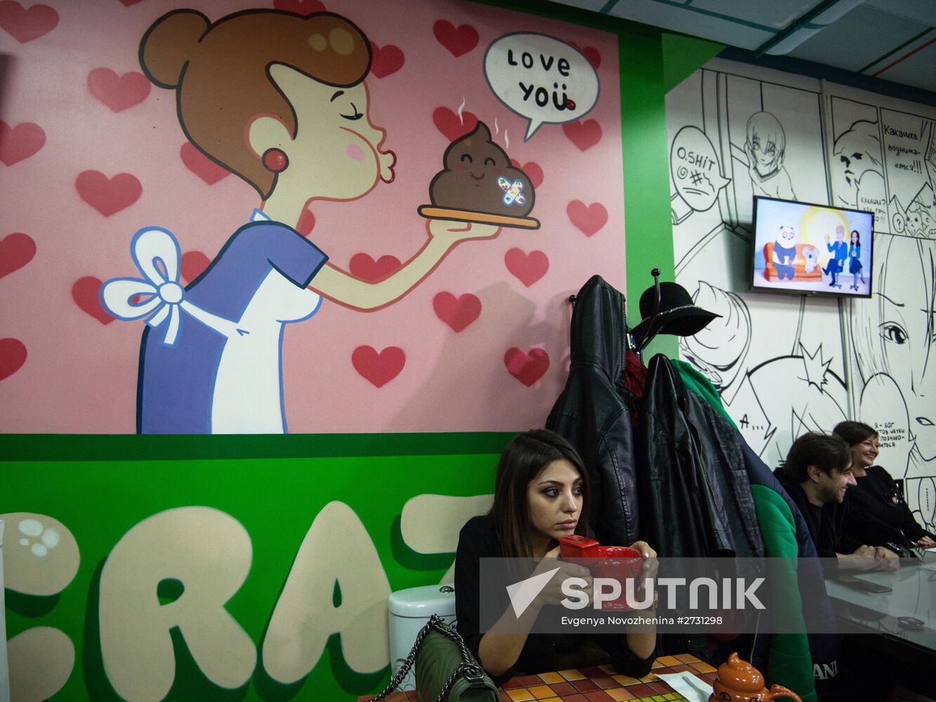 Crazy Toilet cafe opens in Moscow