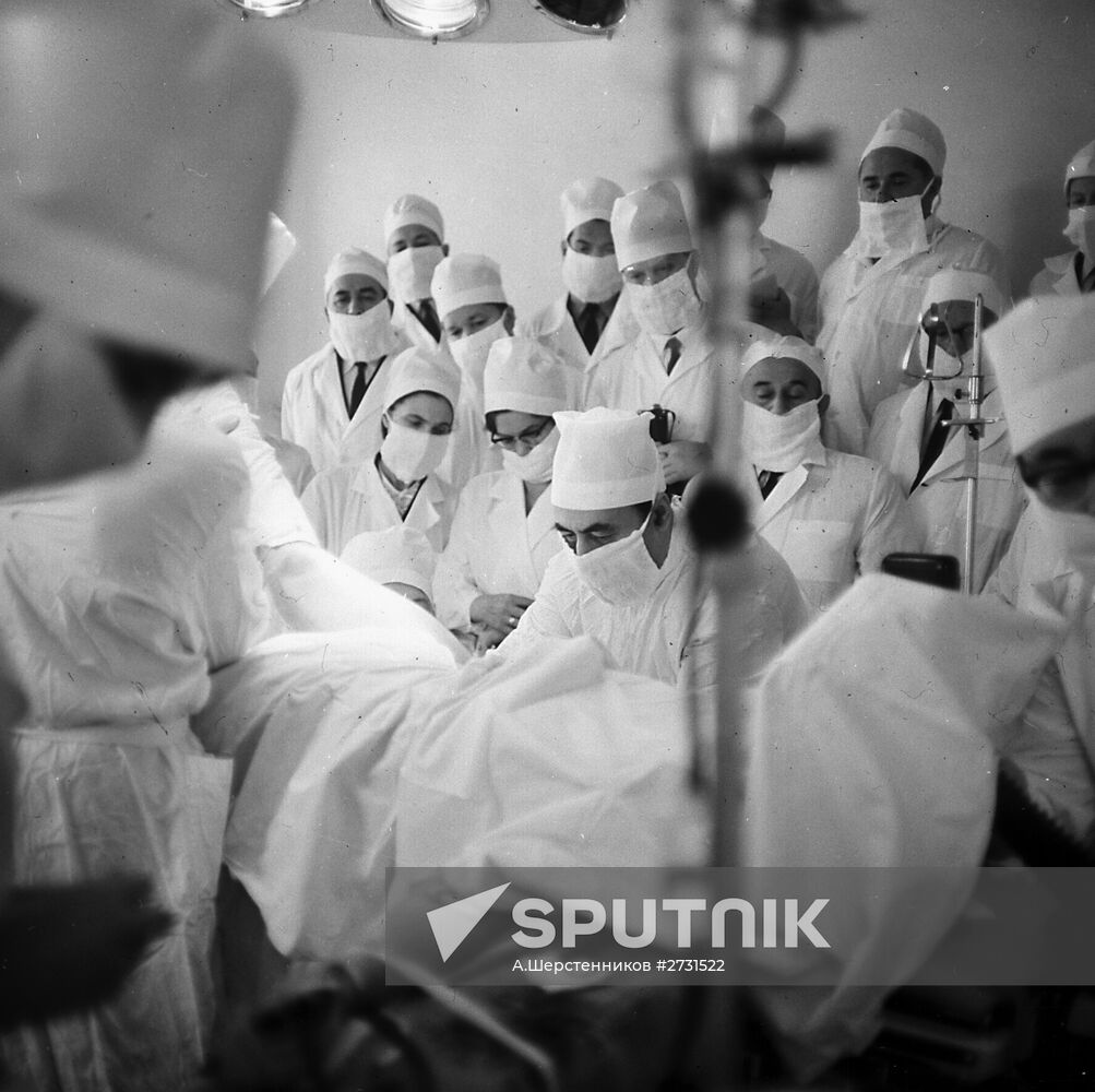 Surgeon-orthopedist Ilizarov