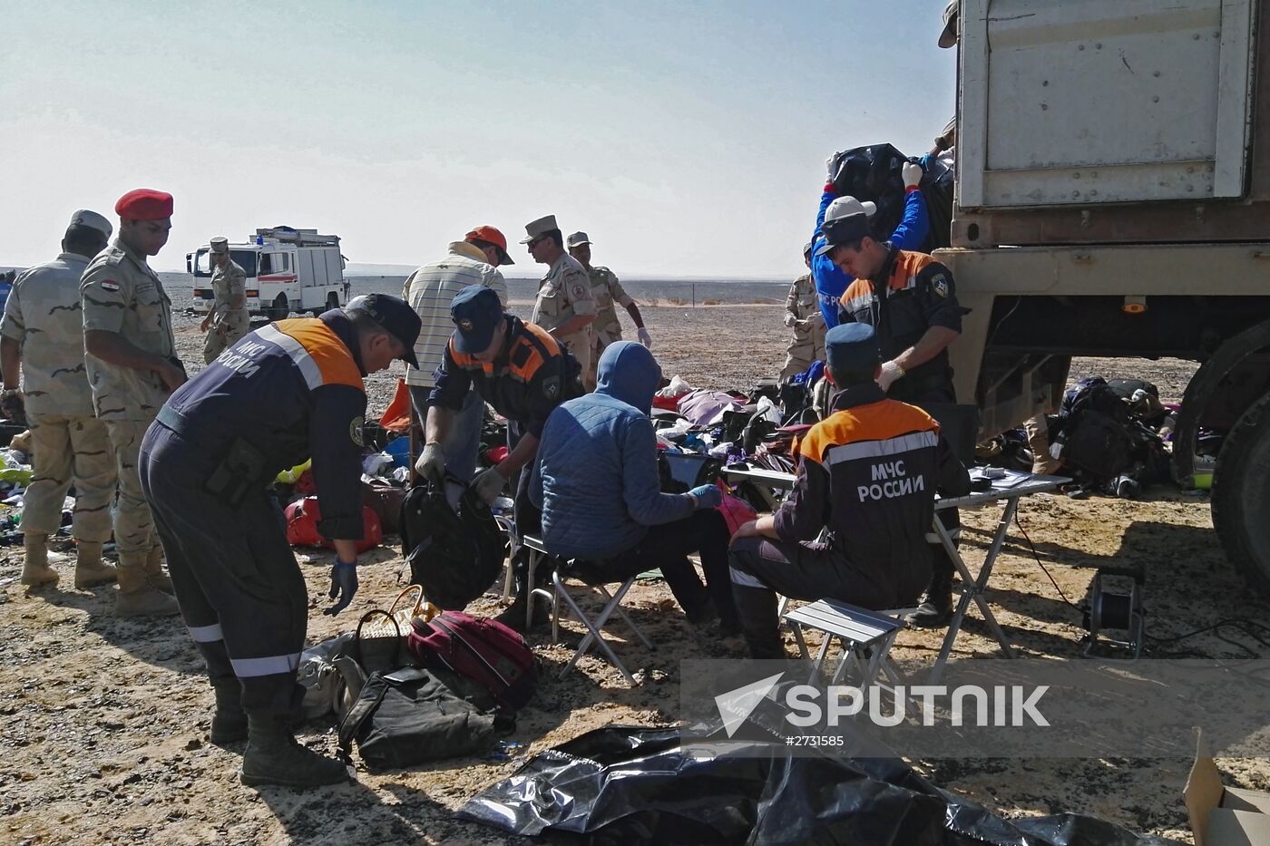 Searching Russian Airbus A321 crash site in Egypt