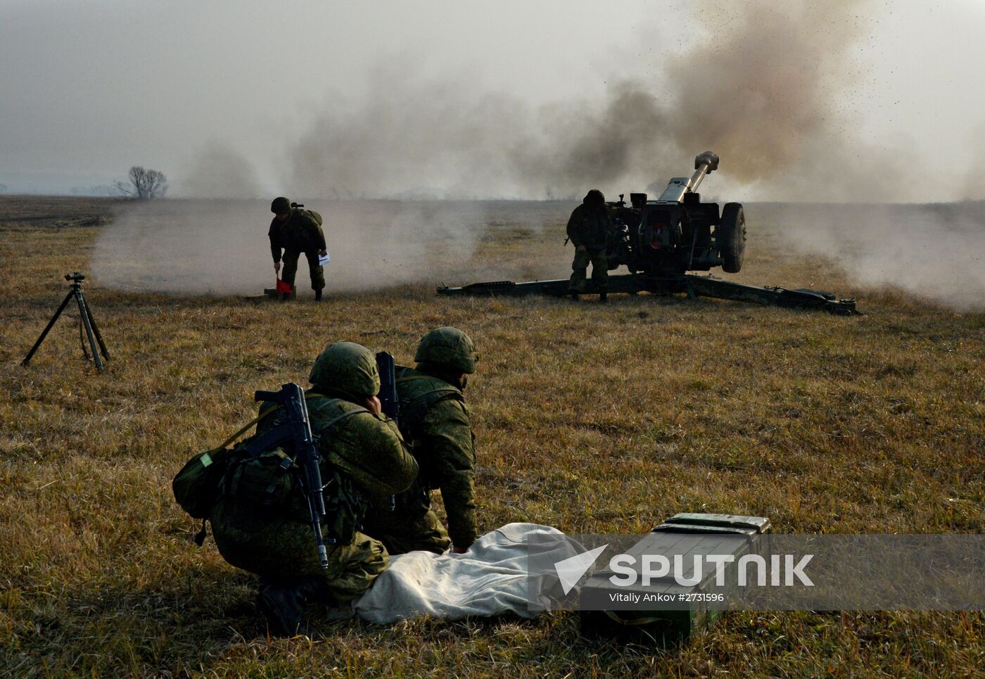 Combined tactical artillery and reconnaissance units exercise