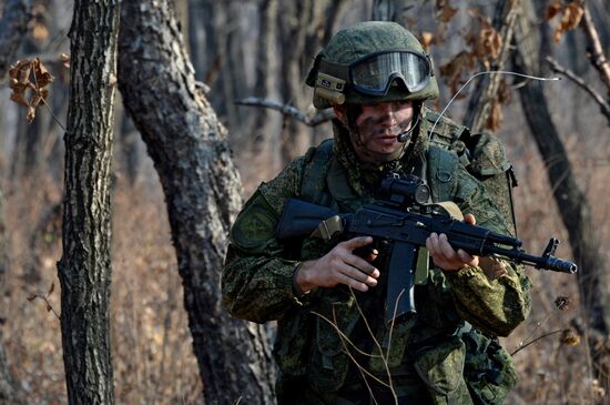 Combined tactical artillery and reconnaissance units exercise