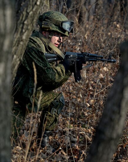 Combined tactical artillery and reconnaissance units exercise