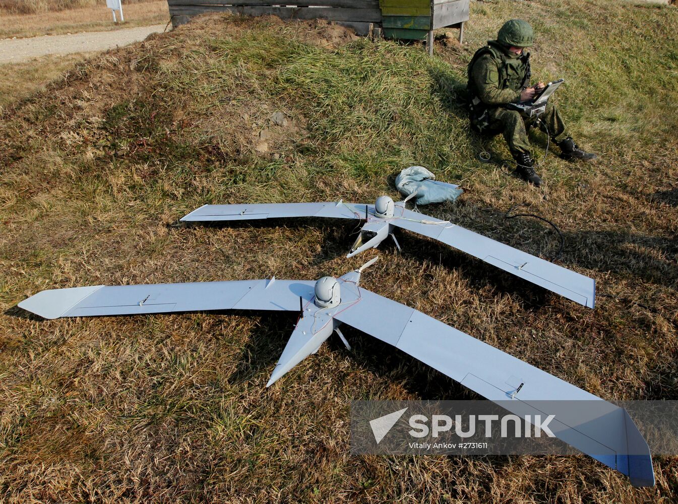 Combined tactical artillery and reconnaissance units exercise