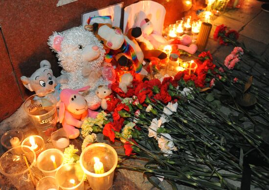 Chita residents mourn victims of A321 plane crash