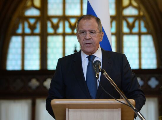 Russian FM Sergey Lavrov meets with UN Special Envoy for Syria de Mistura