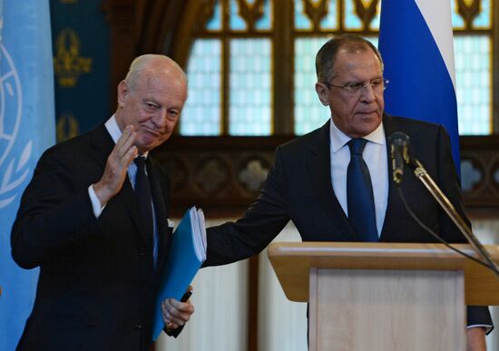 Russian FM Sergey Lavrov meets with UN Special Envoy for Syria de Mistura