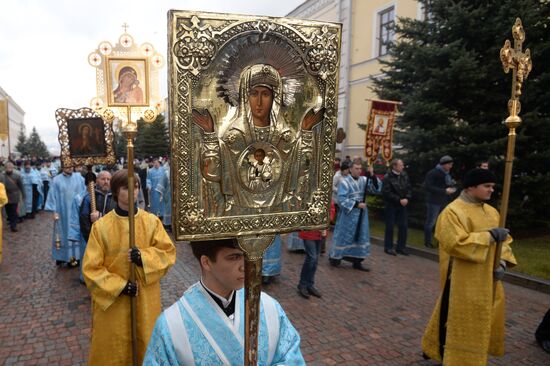 Religious processions on feast day of Our Lady of Kazan in Russian cities