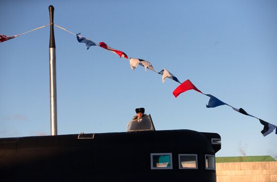 Russian Navy receives submarine Krasnodar