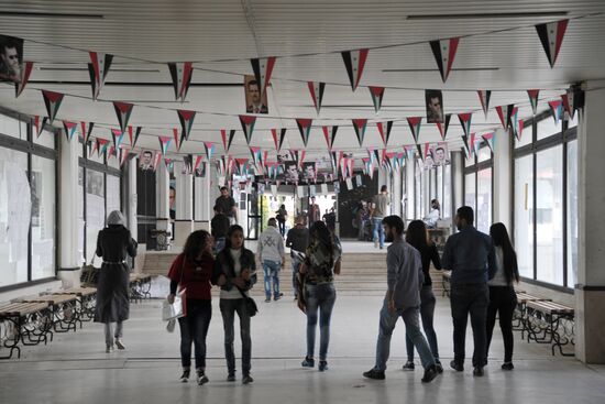 Russian language class at the Institute of Foreign Languages, Tishreen University, Syria