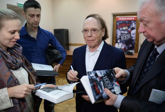Edward Radzinsky presents his book