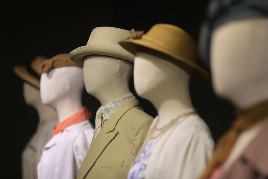 Exhibition "100 Years of Fashion in Russia: 1915-2015. Pieces from Alexander Vasilyev's Collection"