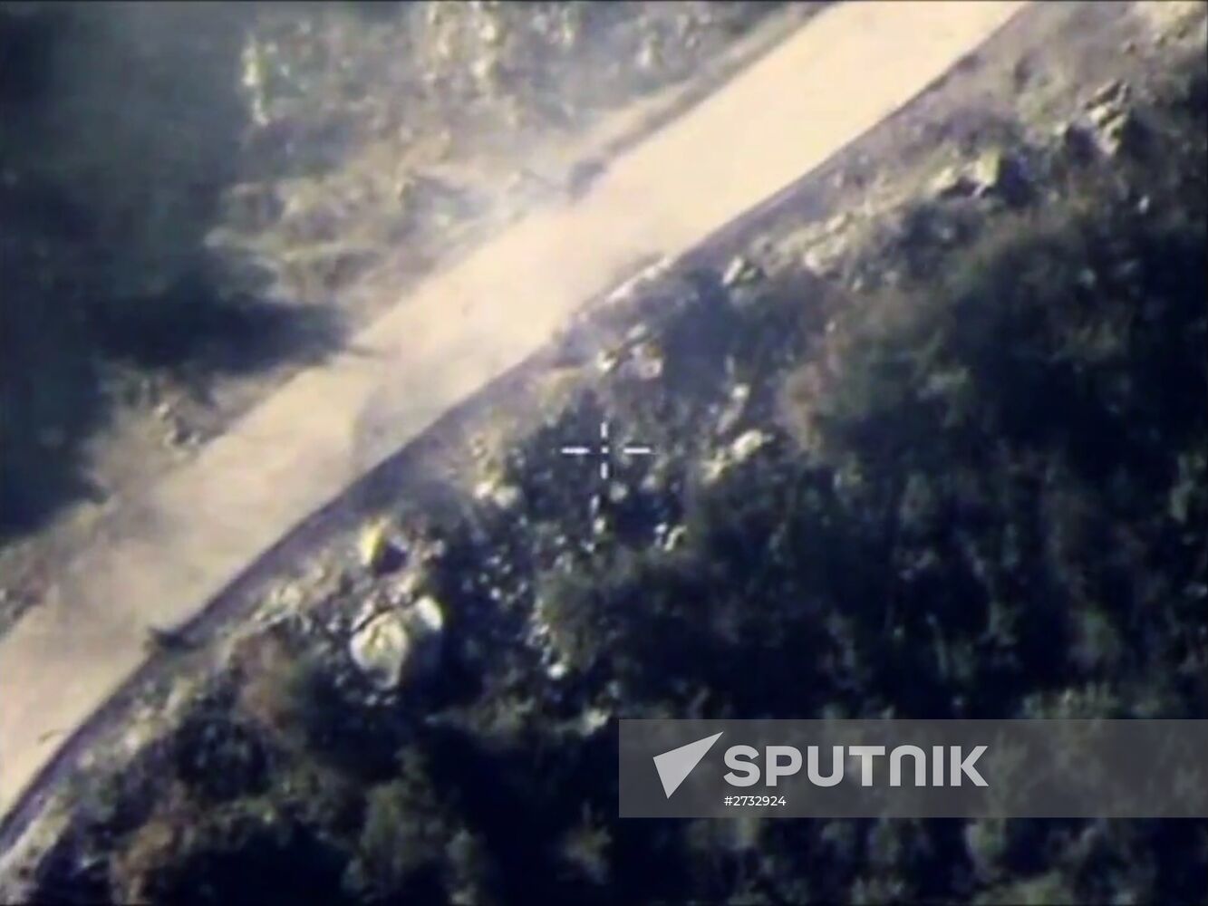 Russian airstikes hit Islamic State positions in Syria