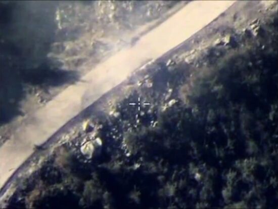 Russian airstikes hit Islamic State positions in Syria
