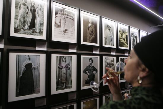 Exhibition "100 Years of Fashion in Russia: 1915-2015. Pieces from Alexander Vasilyev's Collection"