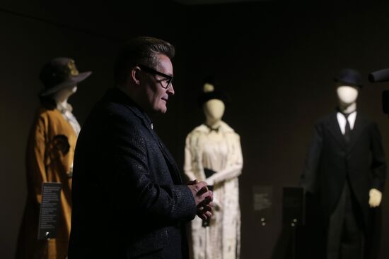 Exhibition "100 Years of Fashion in Russia: 1915-2015. Pieces from Alexander Vasilyev's Collection"