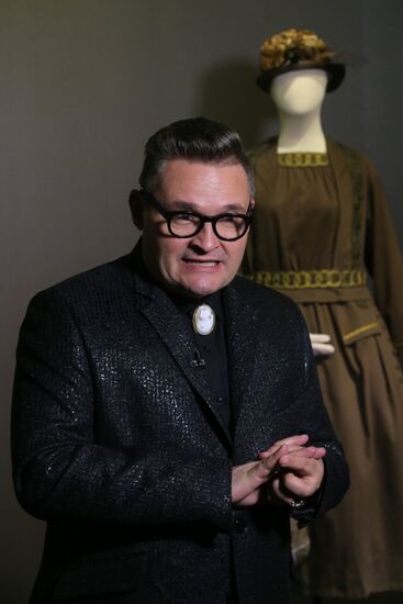 Exhibition "100 Years of Fashion in Russia: 1915-2015. Pieces from Alexander Vasilyev's Collection"