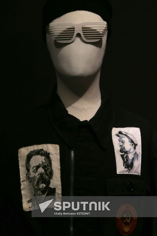 Exhibition "100 Years of Fashion in Russia: 1915-2015. Pieces from Alexander Vasilyev's Collection"