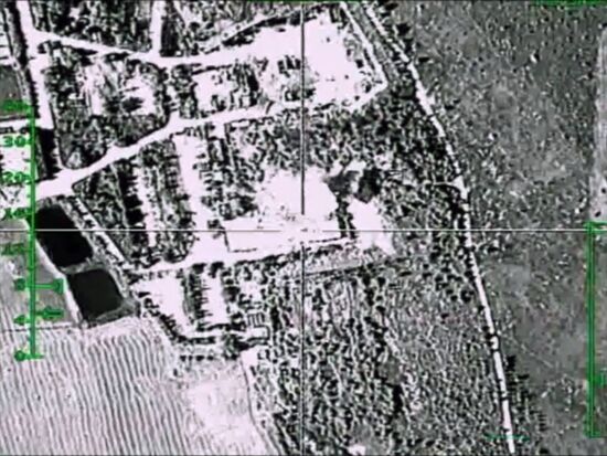Russian airstikes hit Islamic State positions in Syria