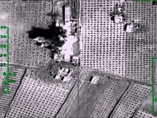 Russian airstikes hit Islamic State positions in Syria