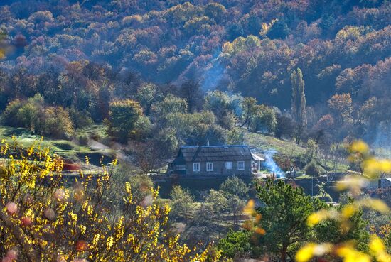Village of Schastlivoye, Crimea