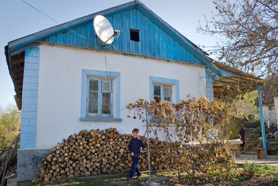 Village of Schastlivoye, Crimea