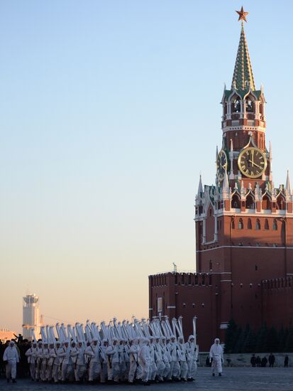 Rehearsal of march to mark legendary 1941 military parade